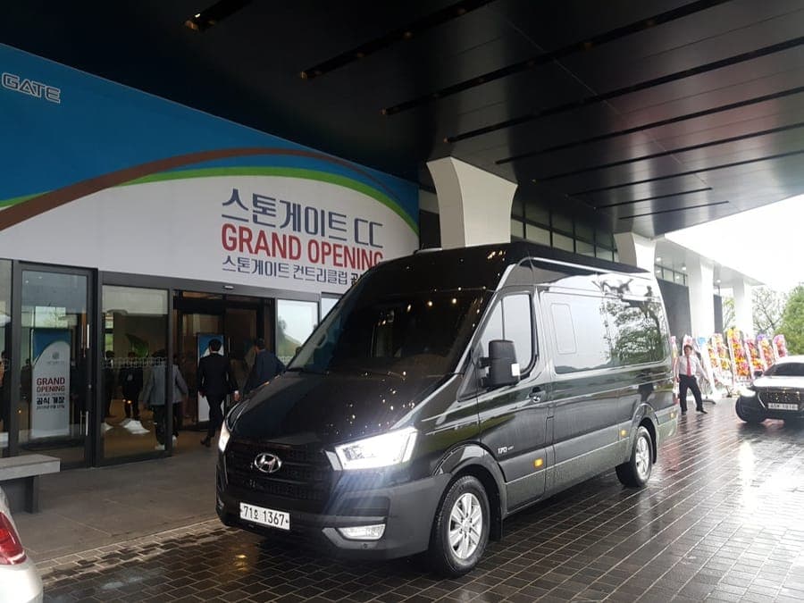 Busan Stonegate Country Club Grand Opening — VIP Protocol and 28-Seat Limousine Coach