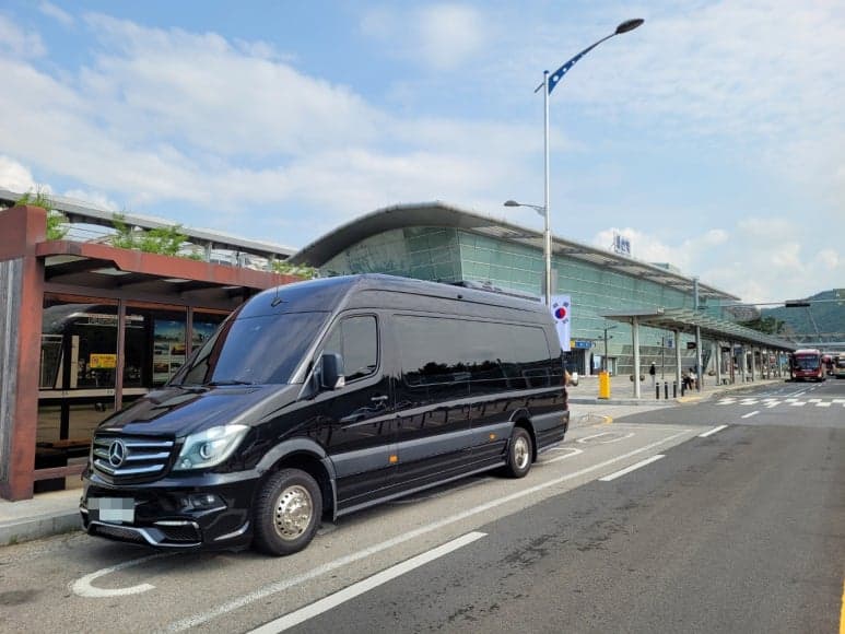 Three-Day Golf Tour from Ulsan Station to Bayside Golf Club and Ananti